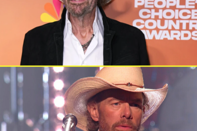 The night of this performance I told my wife he’s telling us all goodbye. Your pain is over now, your music will echo eternally. Godspeed brother. Toby Keith made a triumphant return to the stage at the 2023 People’s Choice Country Awards, delivering a heart-stirring performance of his acclaimed hit “Don’t Let the Old Man In.” The iconic song, originally written for Clint Eastwood’s film The Mule, took on even deeper meaning as Keith captivated the audience with raw emotion and timeless vocals.